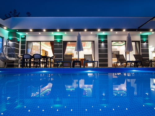  gece  -  Kasım
  | Kalkan Akbel Muhafazakar Villa (4 Kişilik, Doğa İçinde, Isıtmalı Havuz Seçenekli)